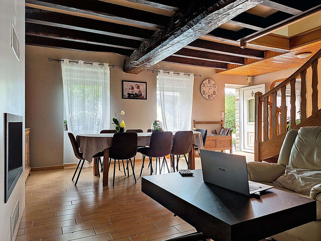 Maison Caro 8 pièce(s) 164 m2 - photo 6