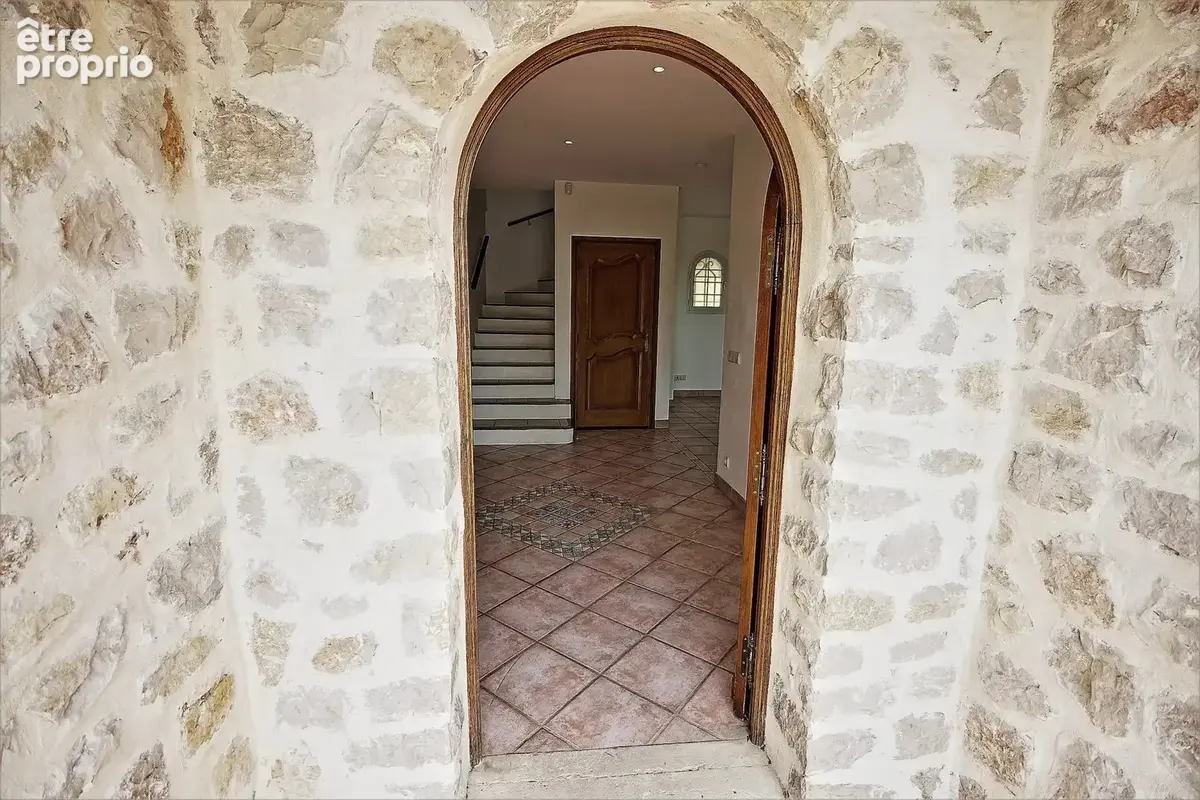 Nice - St Pierre de Féric Superbe Maison terrain plat - photo 9