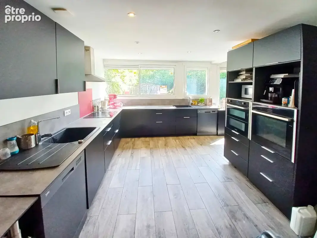 Val de Brie   Maison individuelle entièrement réhabilitée en 2020, édifiée sur une parcelle de 288 m2 - photo 6