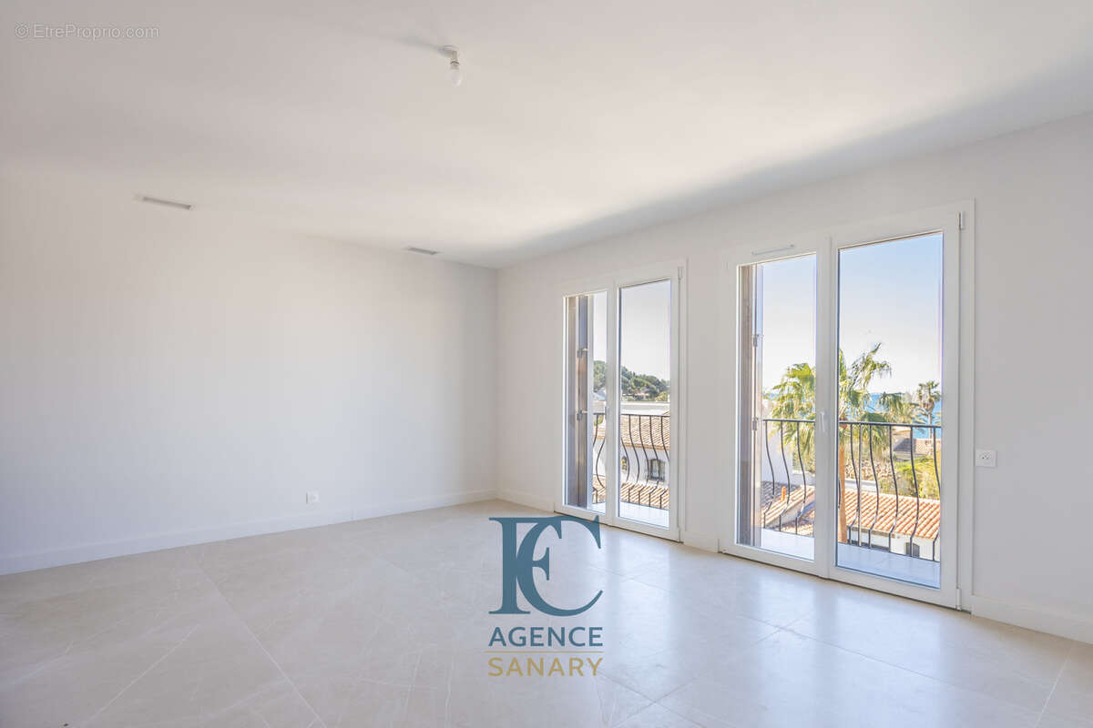 Appartement à SANARY-SUR-MER