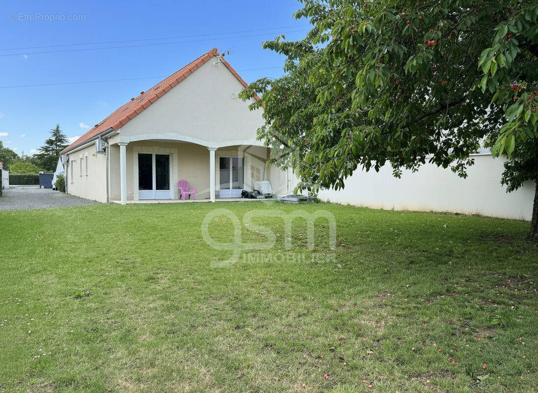 Maison à VEIGNE