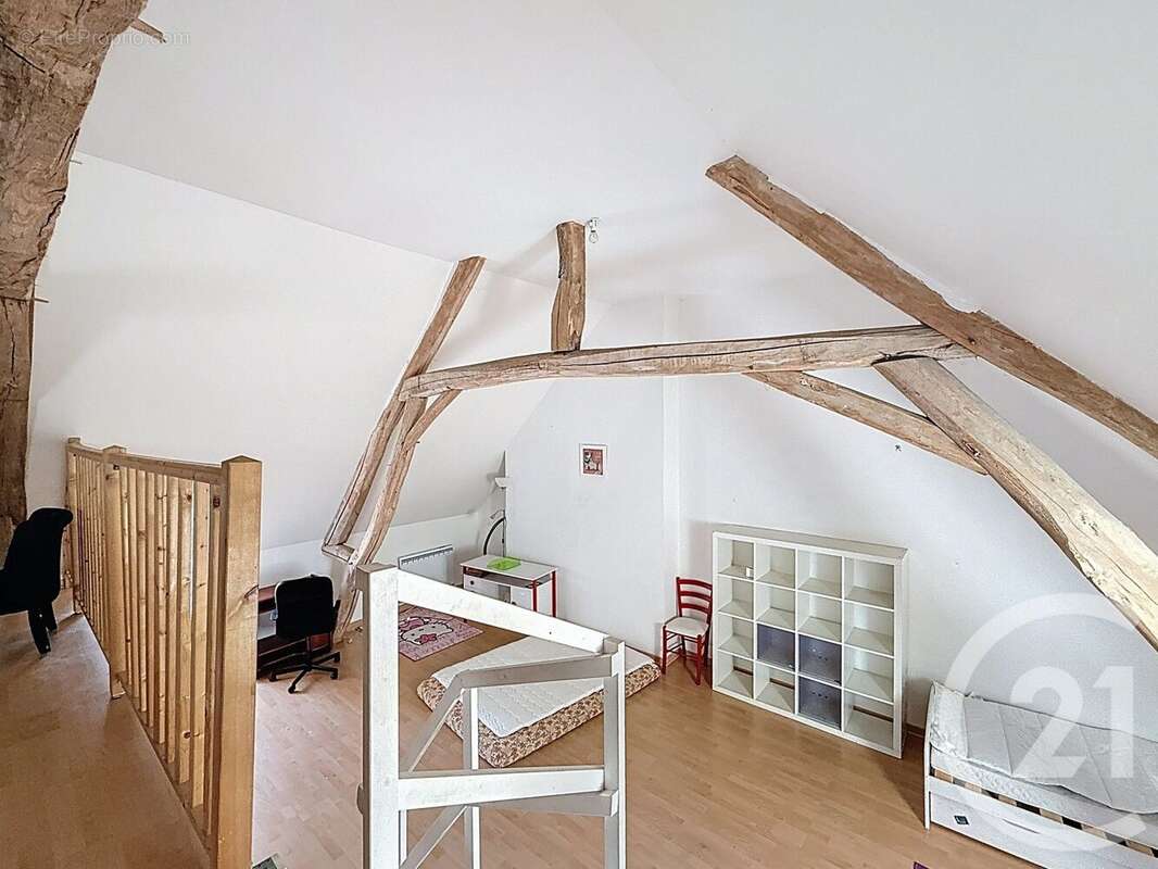 Maison à EGRISELLES-LE-BOCAGE