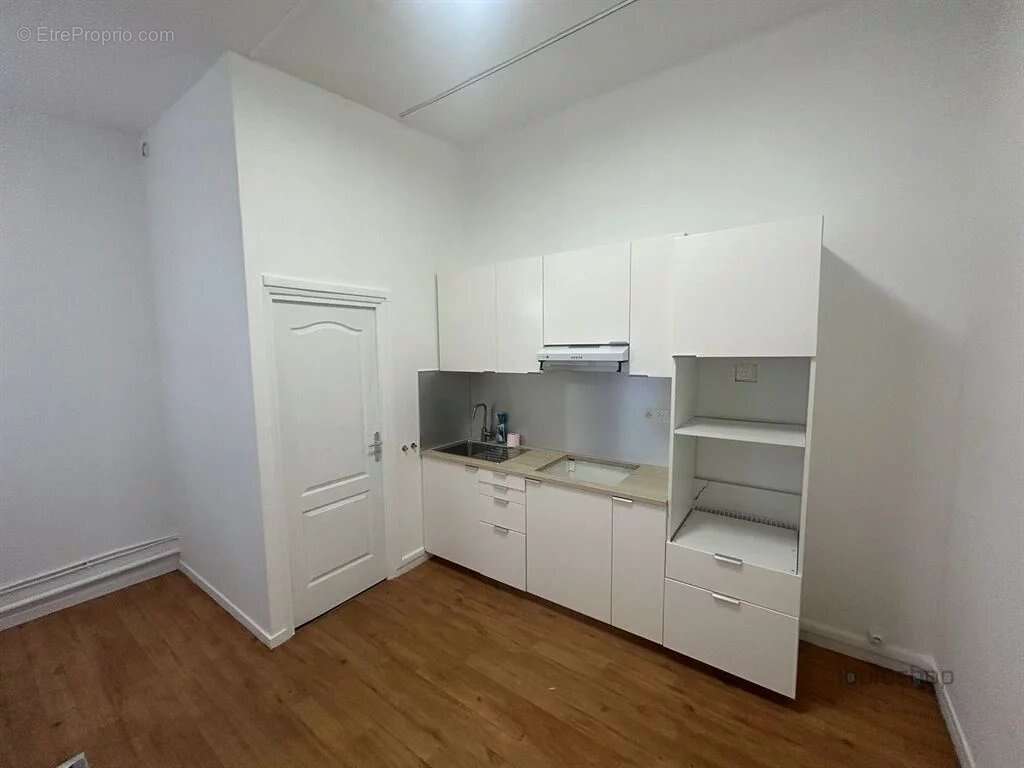 Commerce à PARIS-15E