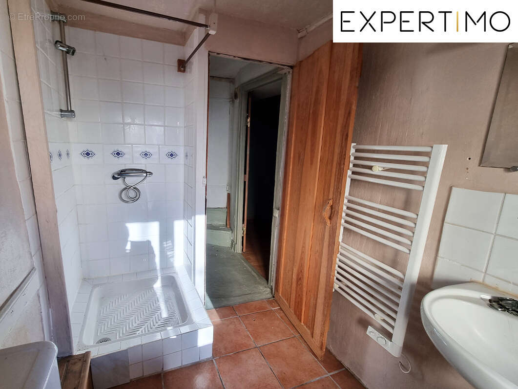 Maison atypique de 100 m2, avec petite cour. - photo 12