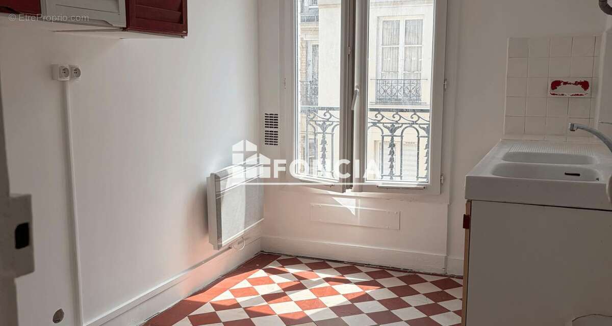 Grand studio en etage eleve! - photo 2