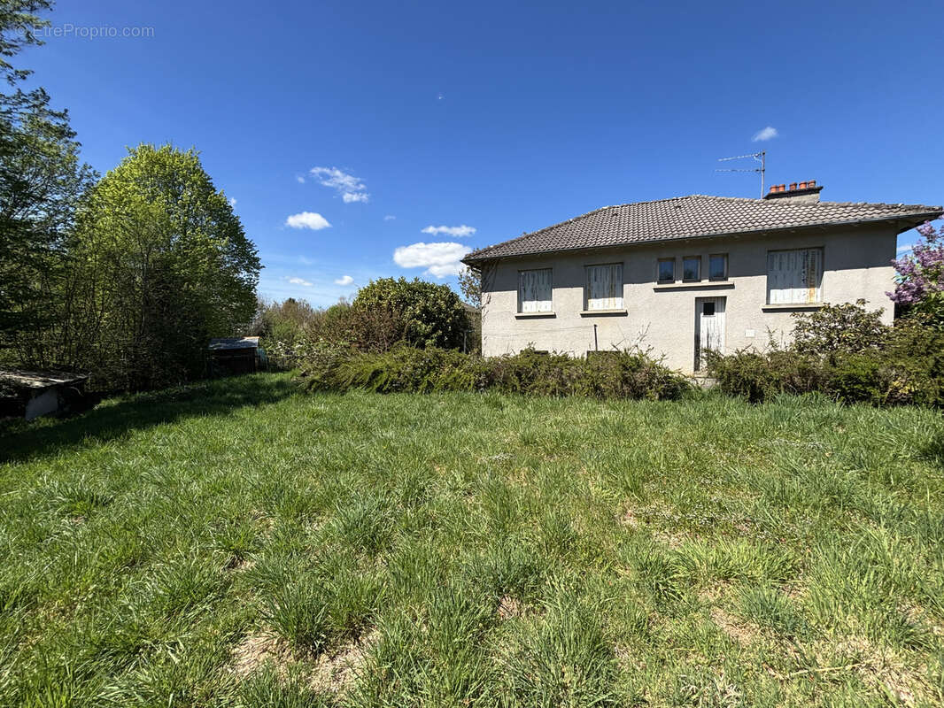 Maison à YTRAC