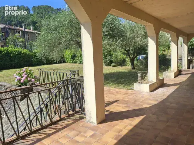 Maison 10 pièces 197 m² à vendre à Saint-Ambroix (30500) - photo 3