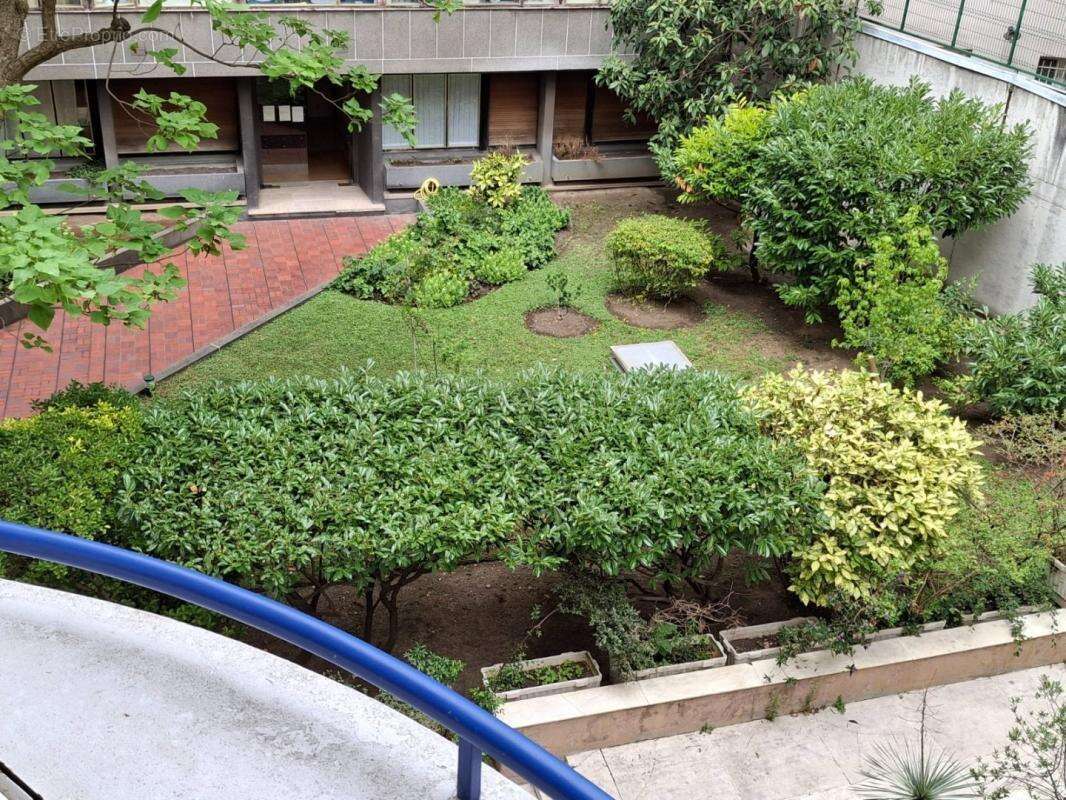 Appartement à PARIS-7E