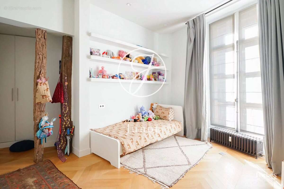 Appartement à PARIS-5E