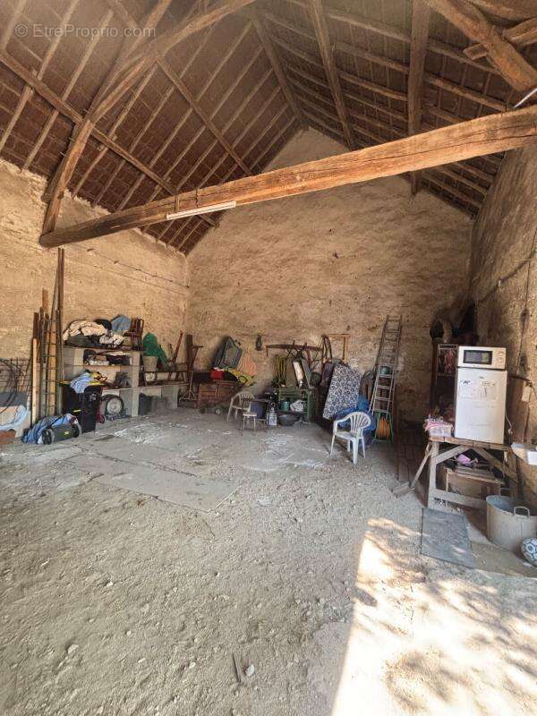 Grange de 74 m2 avec terrain -Coeur de village - photo 4
