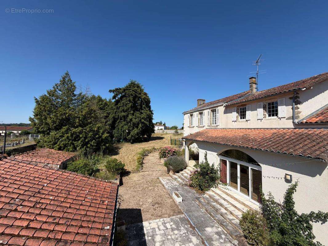 Maison de 10 pièces de 345.72 m² à Montravers - photo 20