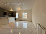 Appartement à NEUVILLE-SUR-SAONE