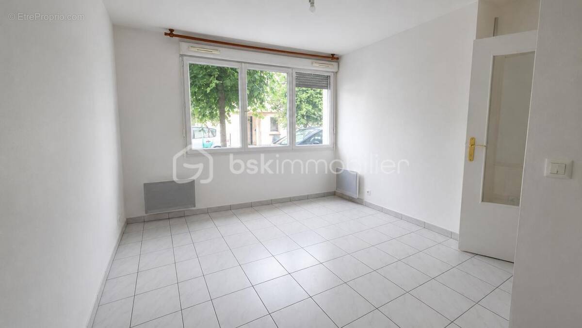 Appartement à CORBEIL-ESSONNES