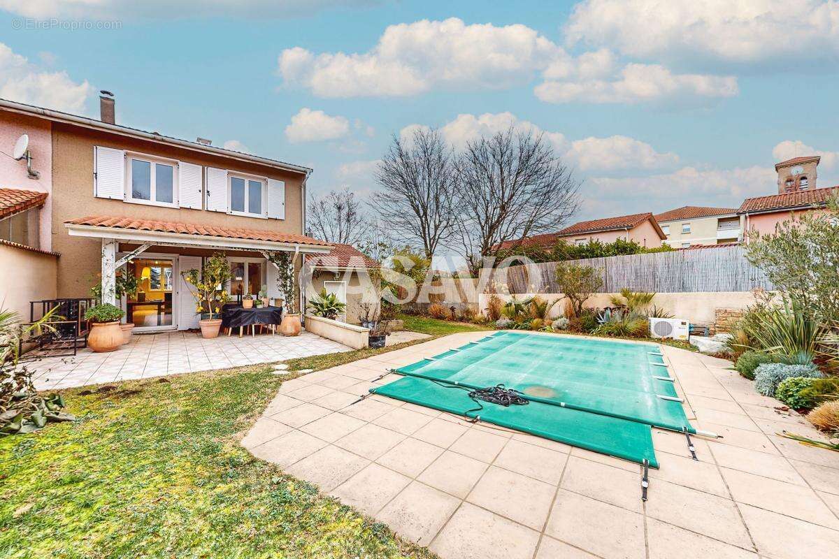 Maison à SALAISE-SUR-SANNE