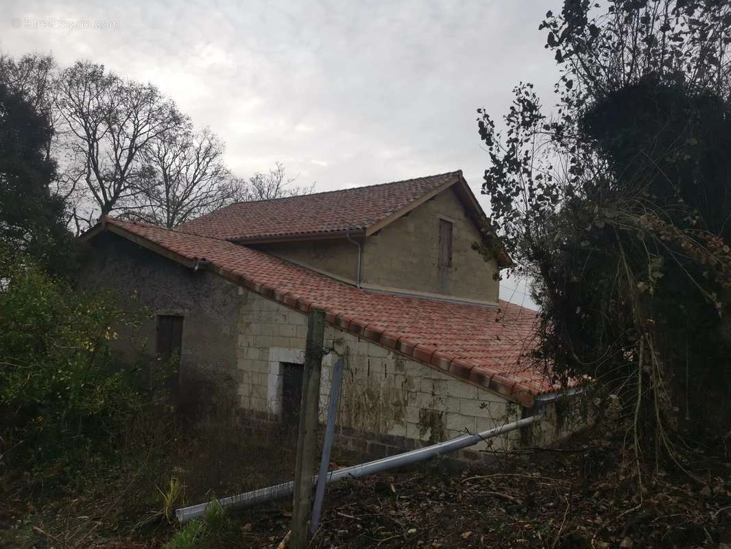 Maison à CAMBLANES-ET-MEYNAC