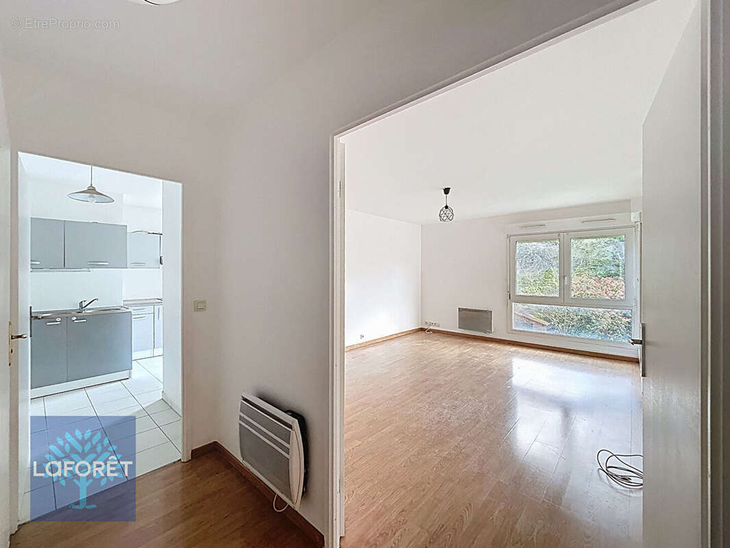 Appartement à CORBEIL-ESSONNES