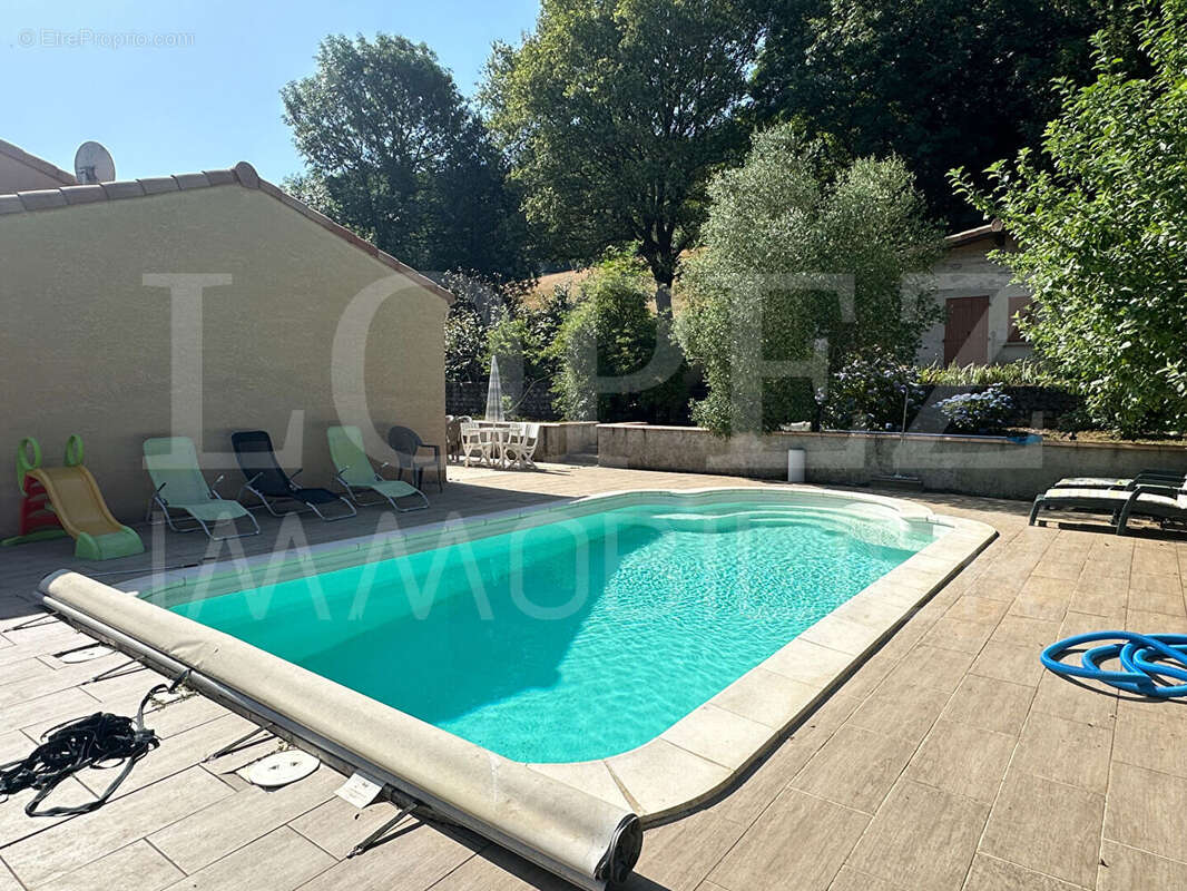 Maison à LACABAREDE