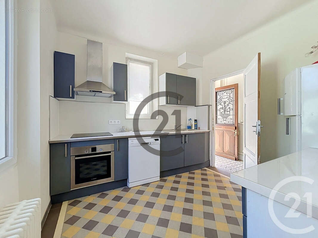 Maison 445 m² à Ury  - photo 54