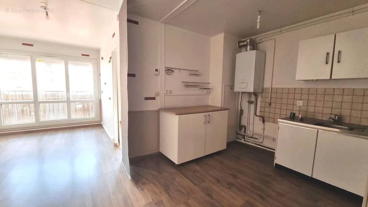 Appartement à BEYNES