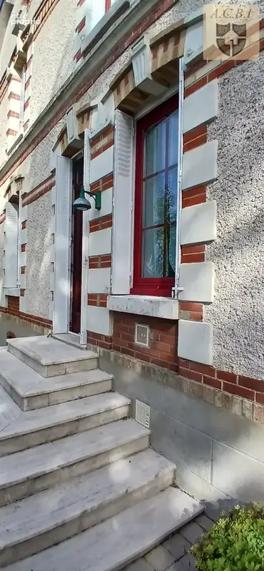 Maison bourgeoise des années 1920   Charme, volumes et jardin au bord du Loir   Vendôme - photo 2