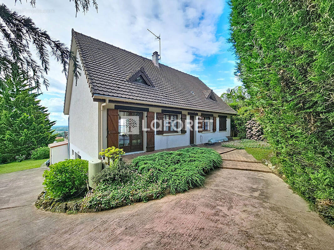 Maison à LINAS