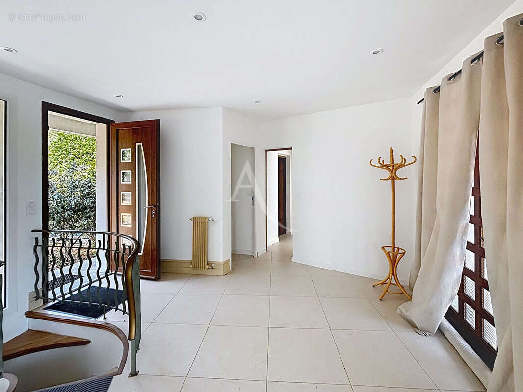Maison Craon 111m² entièrement rénovée - photo 3