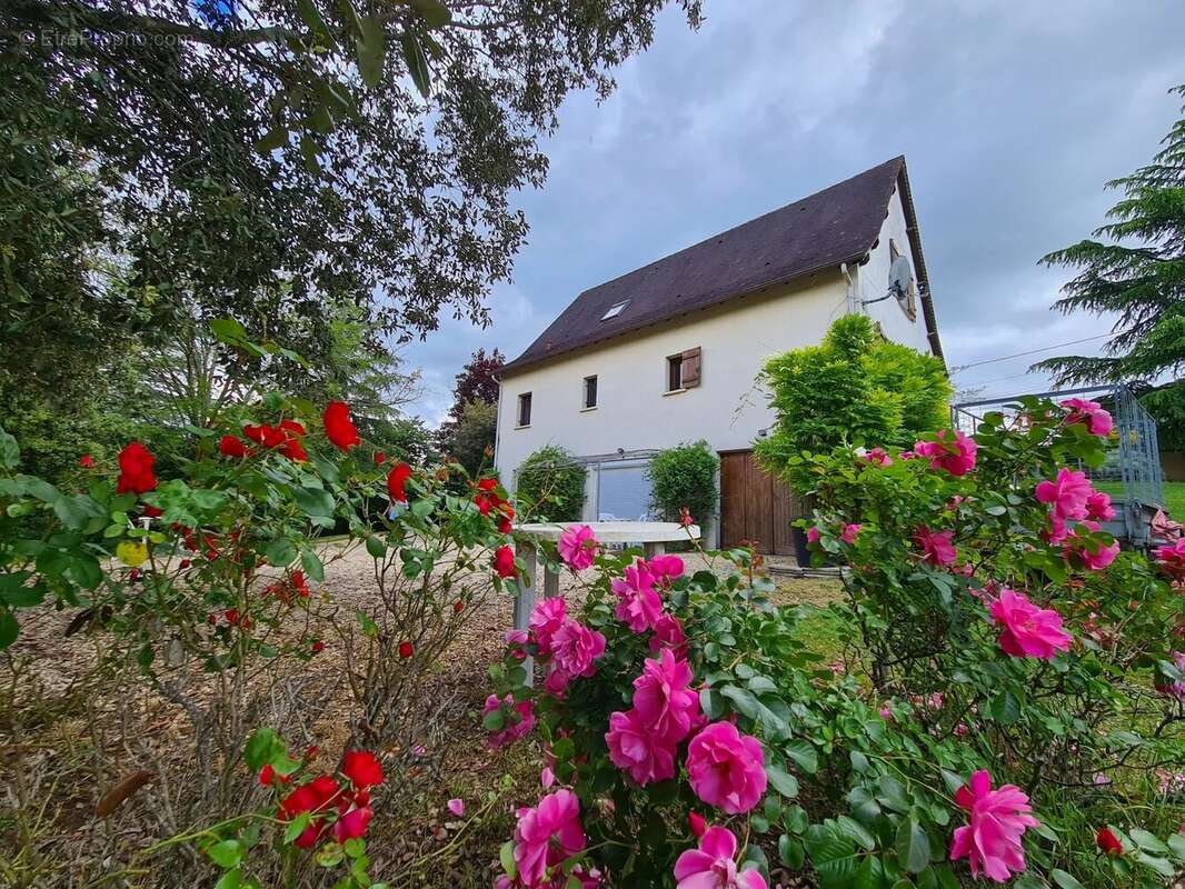 Maison pratique de 5 chambres avec piscine et appartement indépendant près de Sarlat, Dordogne - DPE C/C - Opportunité de revenu - photo 12