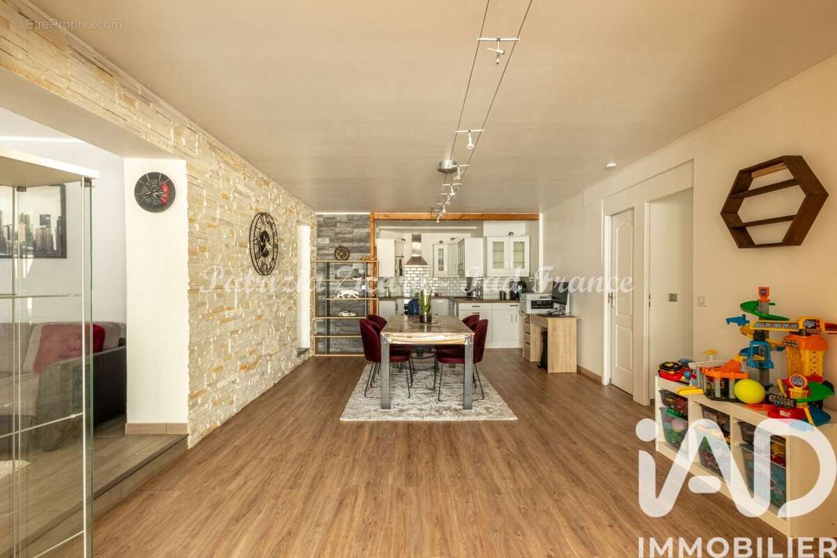 Photo 2 - Appartement à LA VILLE-DU-BOIS