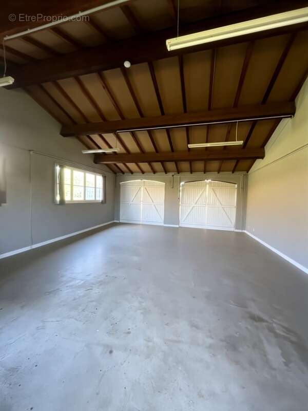 Maison à SAINT-JEAN-D'ANGELY