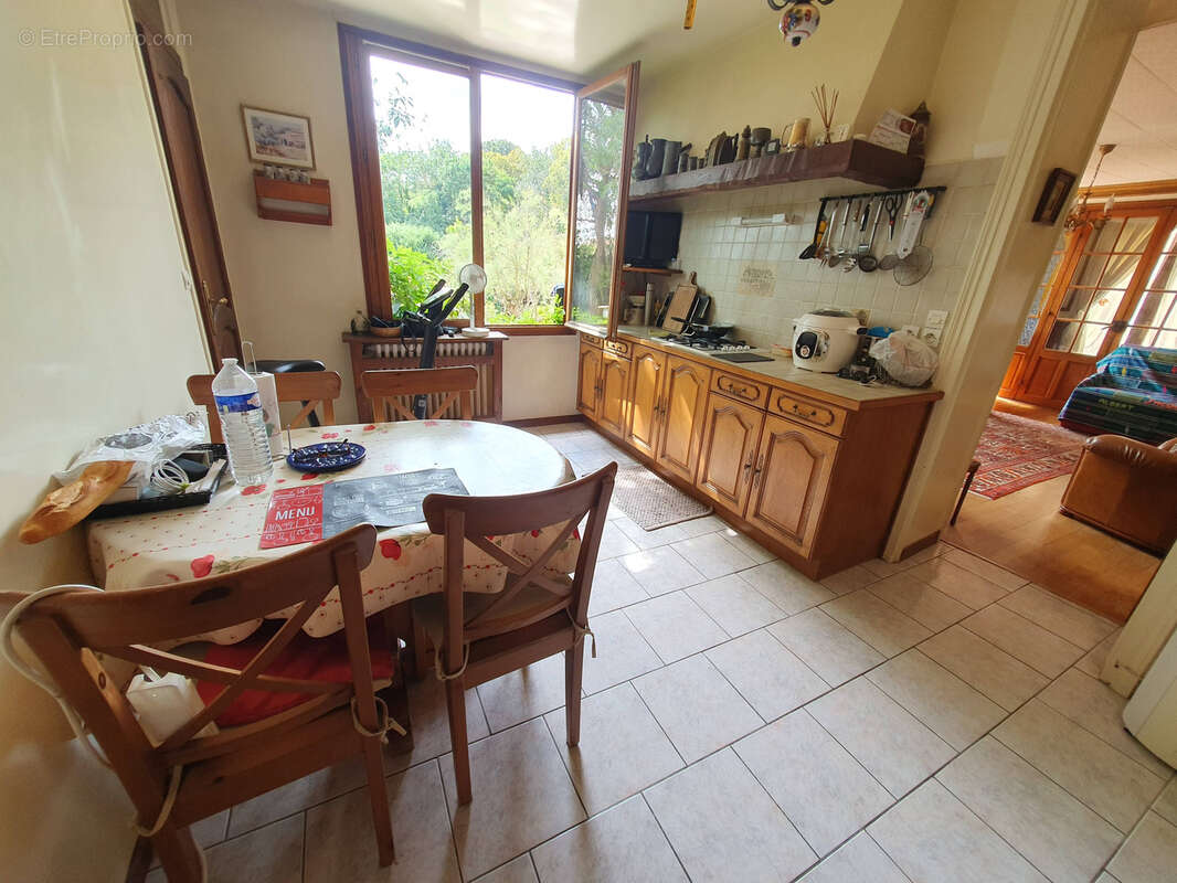 Maison à COUBRON