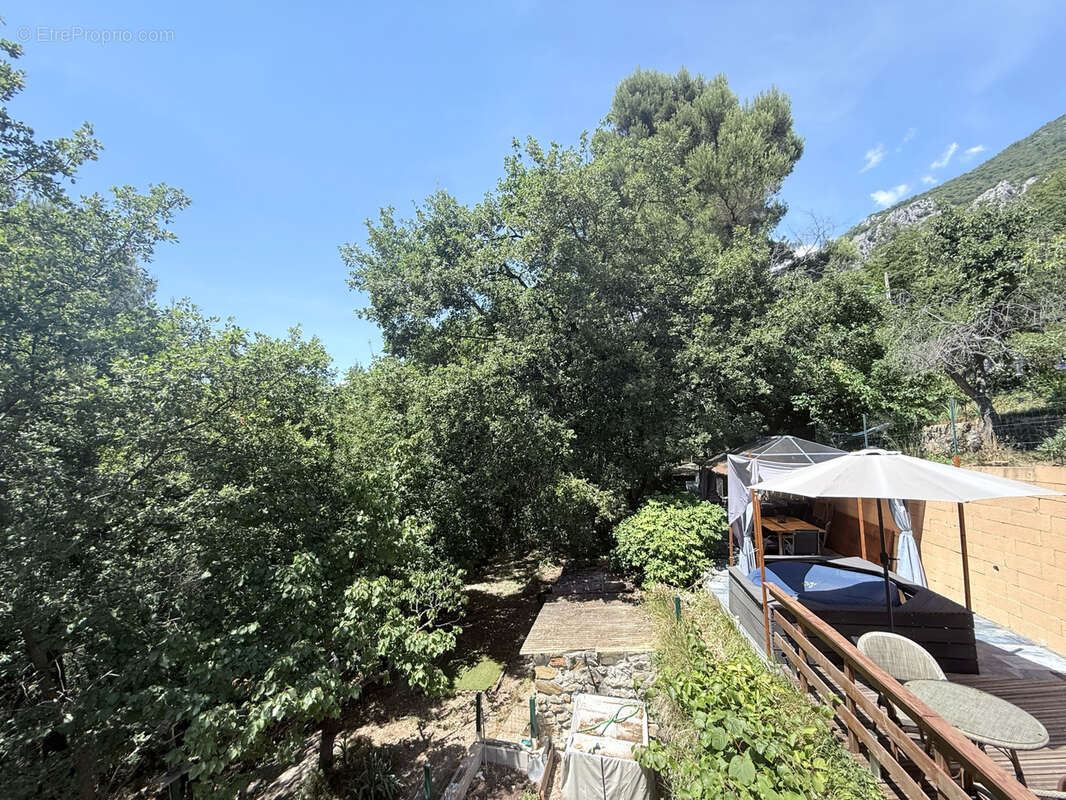 Entre mer et nature, découvrez une villa au charme authentique - photo 34