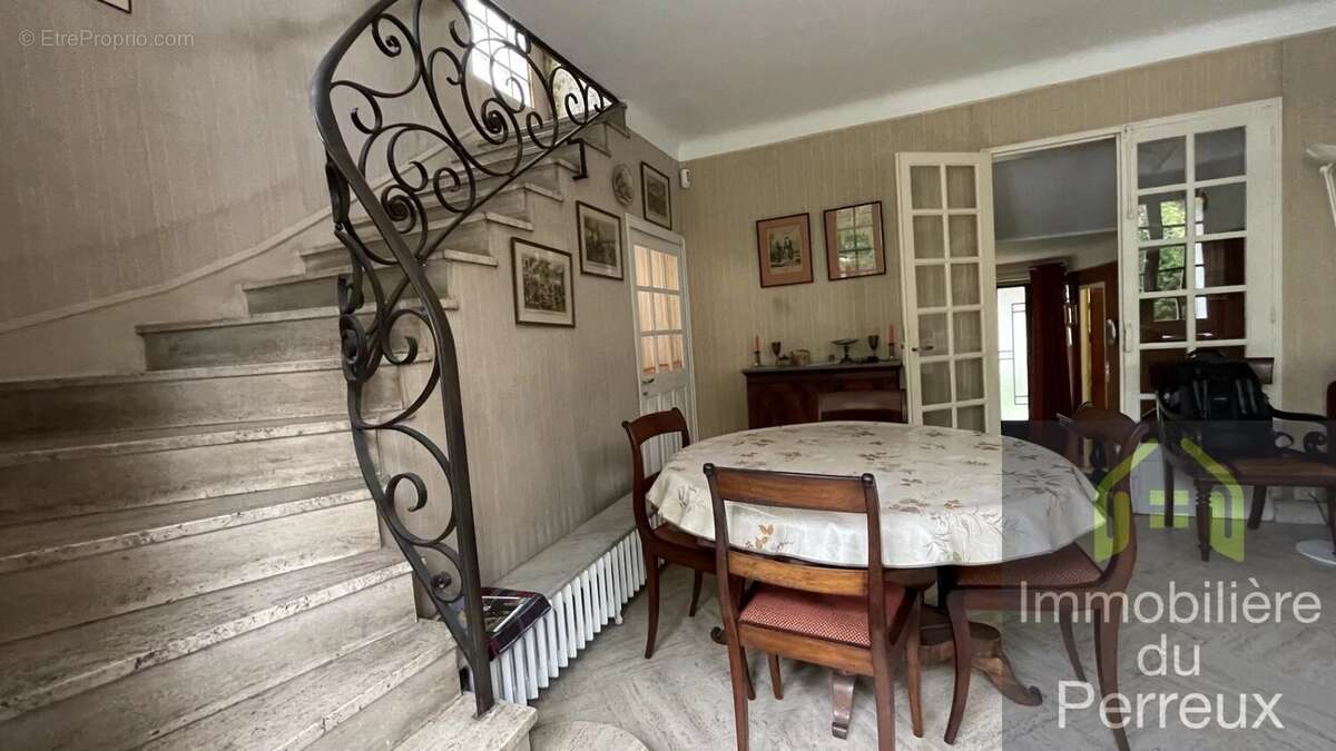 Maison à NEUILLY-SUR-MARNE