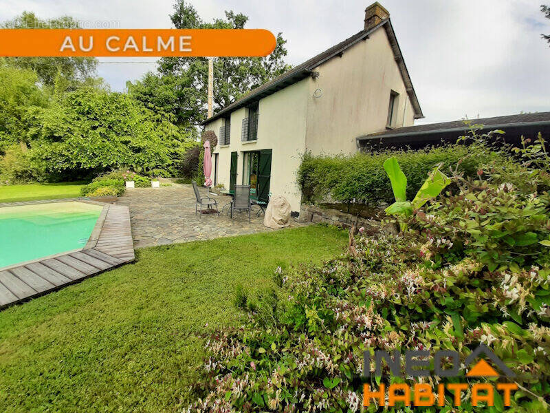 Maison à MONTREUIL-LE-GAST