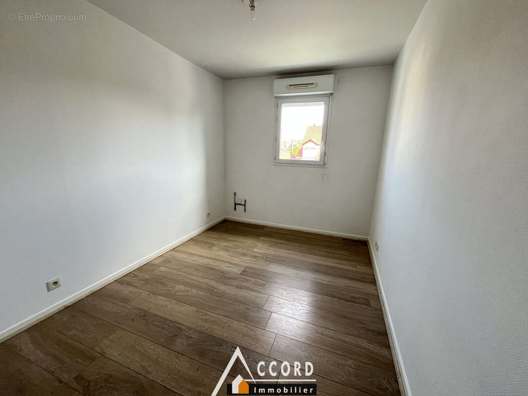 Appartement à SARTROUVILLE