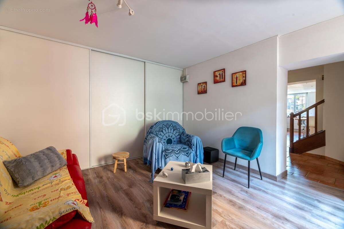 Maison de caractère – 121 m² – 3 chambres – cour intérieure – grenier aménageable – Buzançais - photo 6