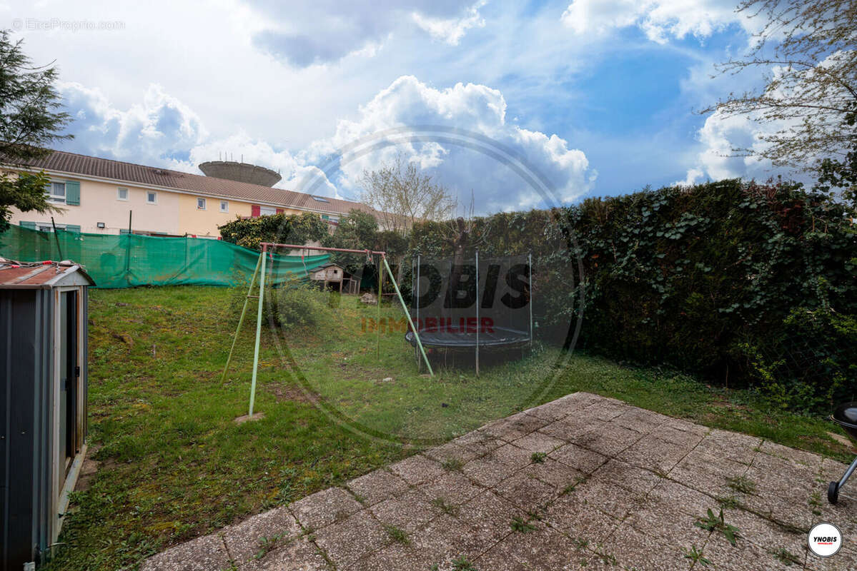 Maison à LES MUREAUX