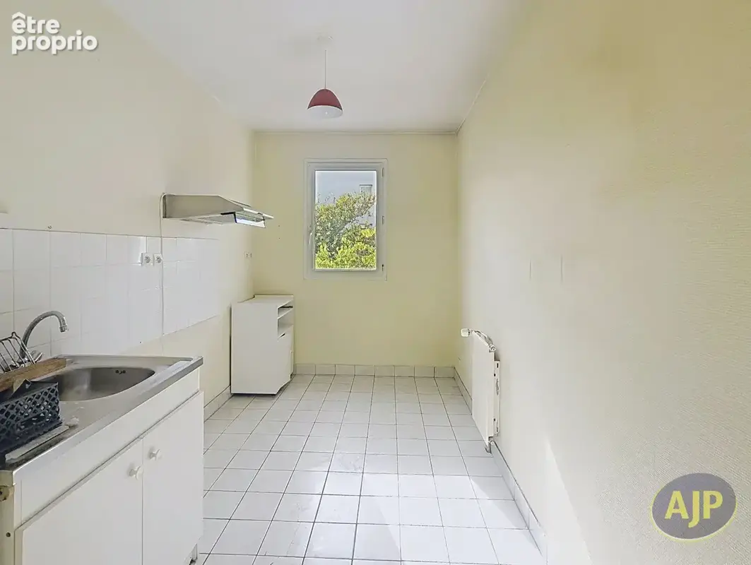 Appartement - 2 chambres - garage - cave - balcon - BEAUREGARD - photo 6
