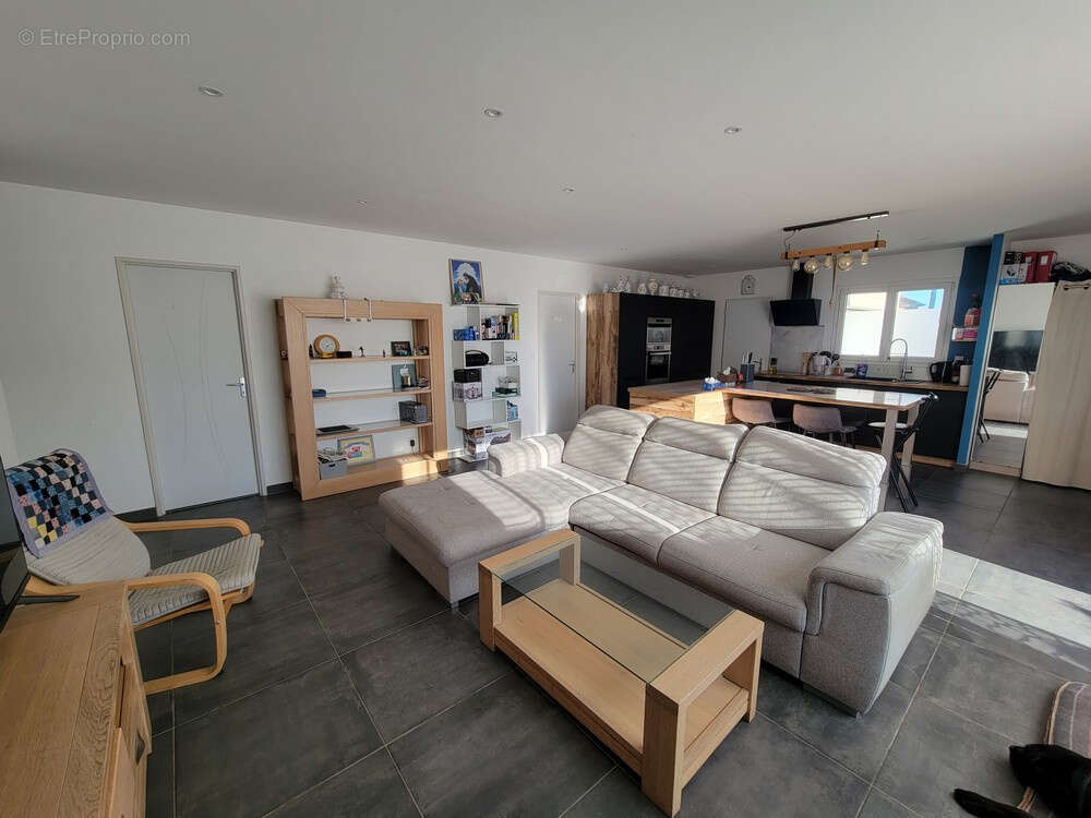 Maison à LE PEAGE-DE-ROUSSILLON