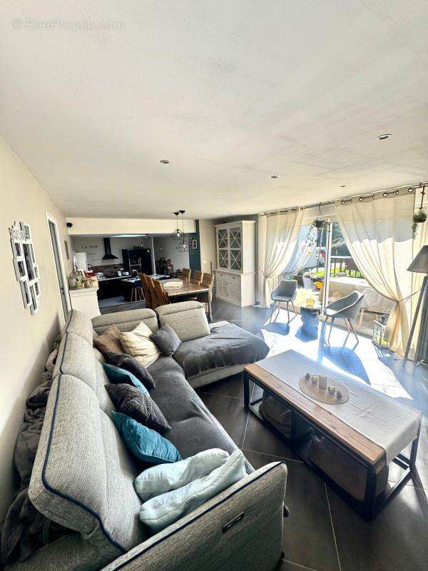 Maison à MINIAC-MORVAN