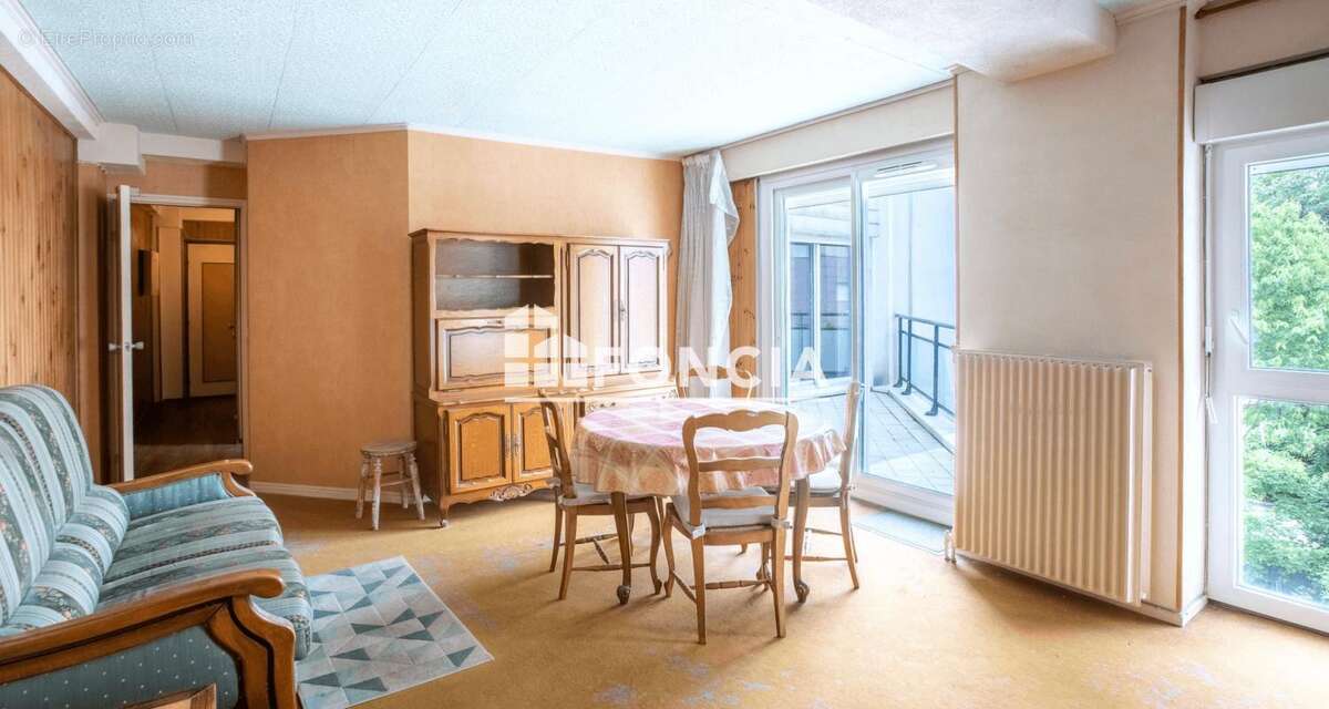 Appartement 4 pièces à réinventer, plus de 82m2 avec grand balcon - photo 2