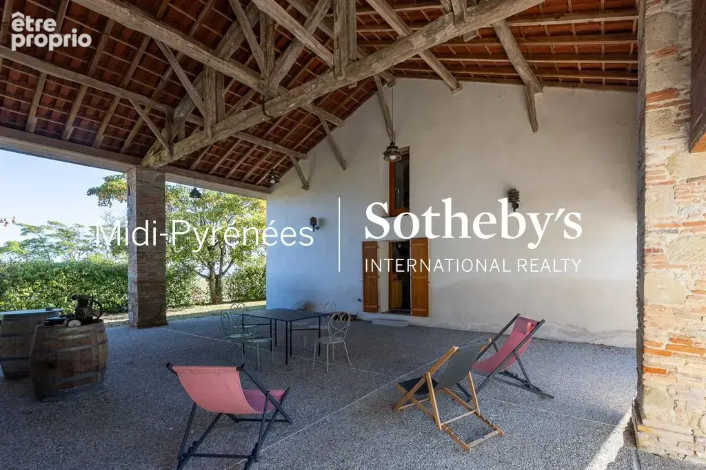 Derrière les murs d’une ancienne ferme, une maison d'architecte qui ne ressemble à aucune autre - photo 11