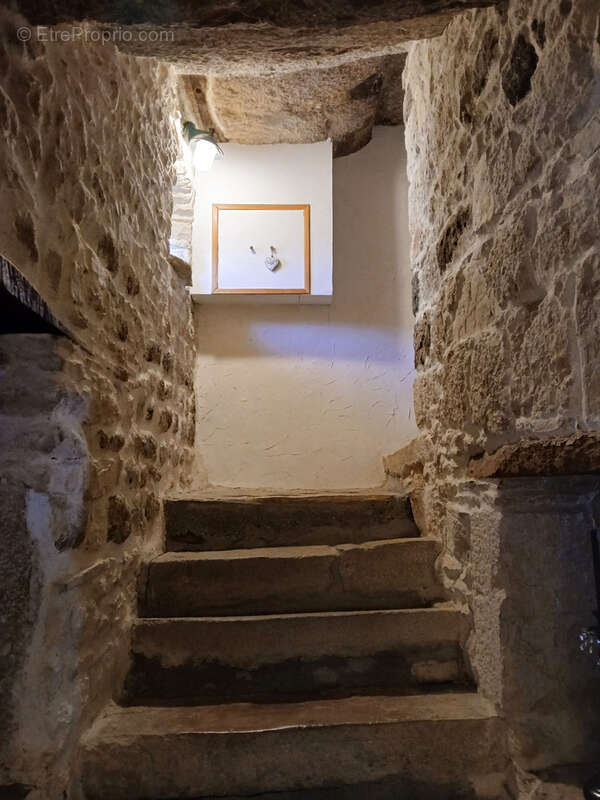 Maison à ESPIRAT