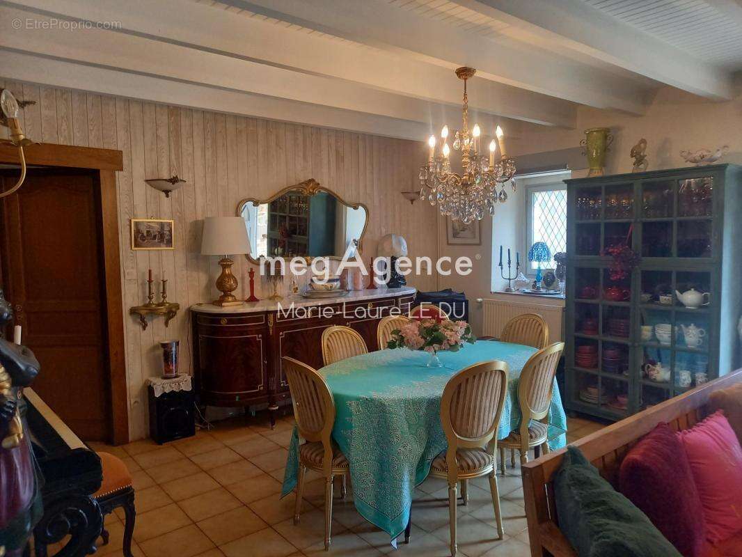 Maison à GUERLESQUIN