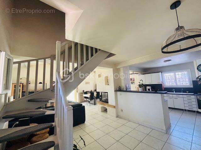 Maison à VILLELONGUE-DE-LA-SALANQUE