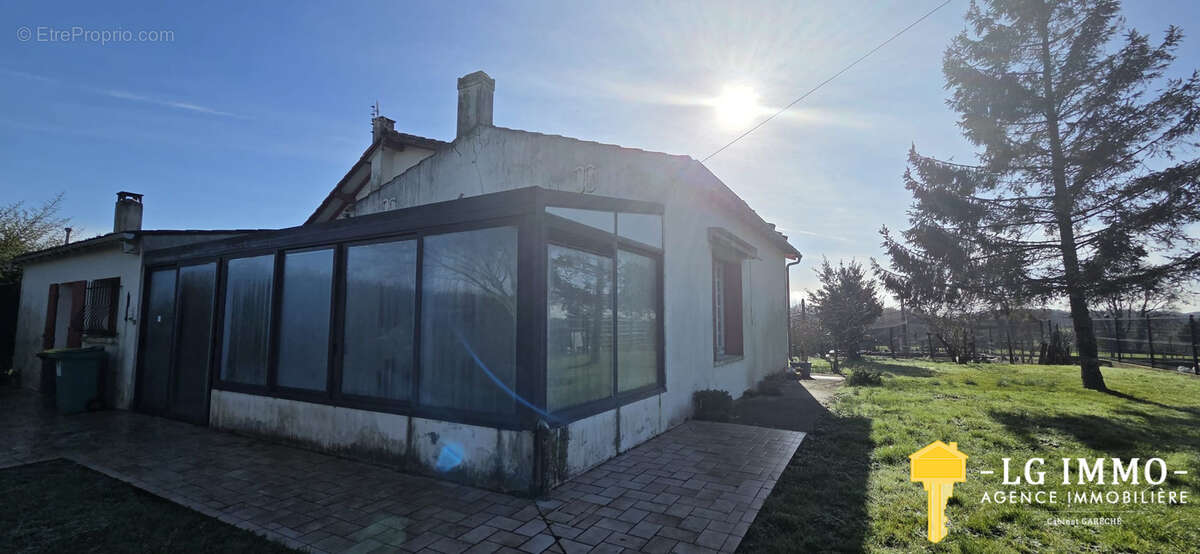 Maison à MORTAGNE-SUR-GIRONDE