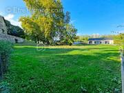 Terrain à MONTELIMAR