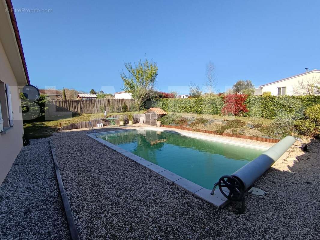 IMG_20250331_173738_1 - Maison à BROSSAC