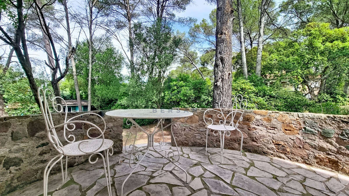 Maison à FREJUS