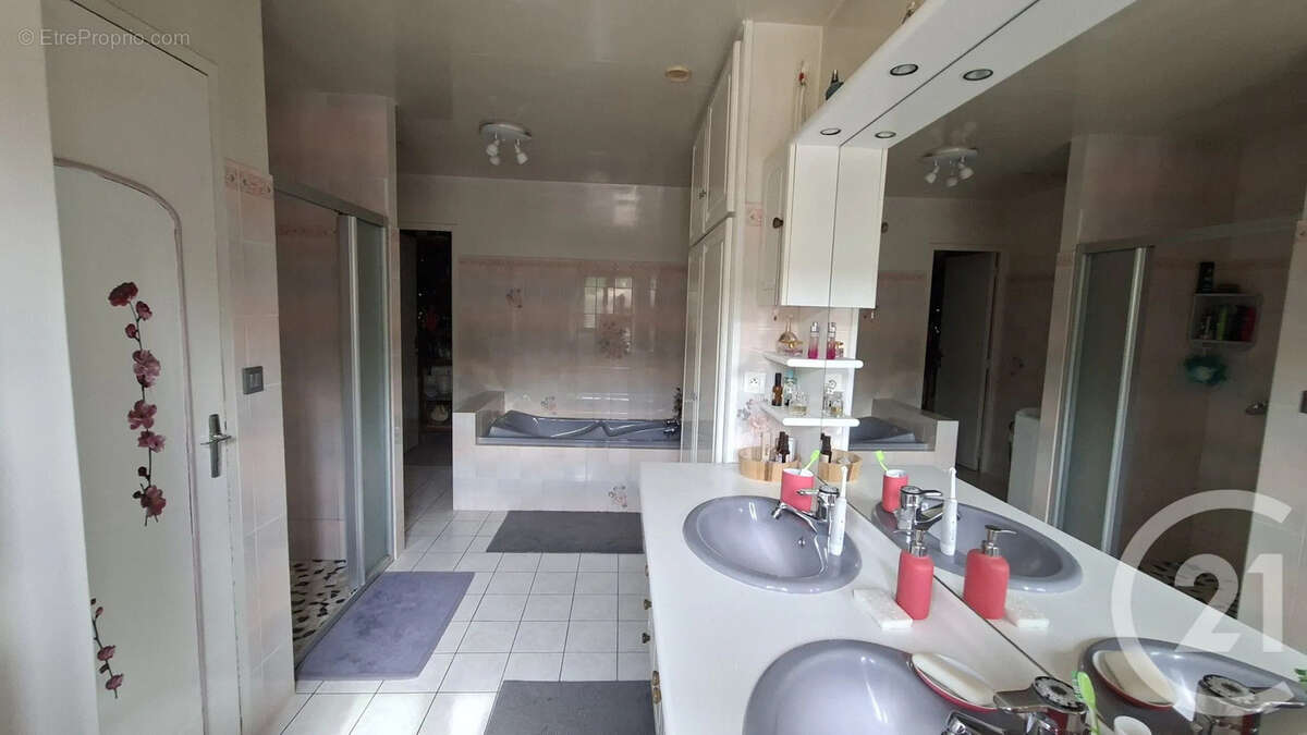 Maison 141 m² à Pre-Saint-Evroult  - photo 5