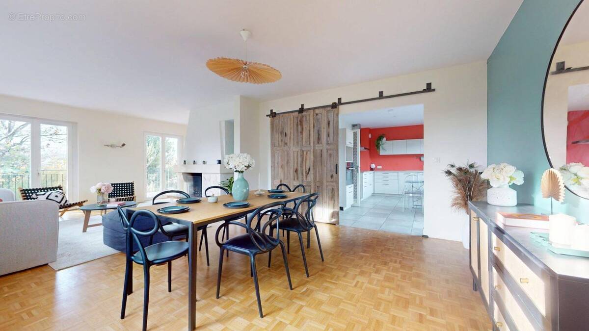 Maison à SAINT-SYMPHORIEN-D&#039;OZON